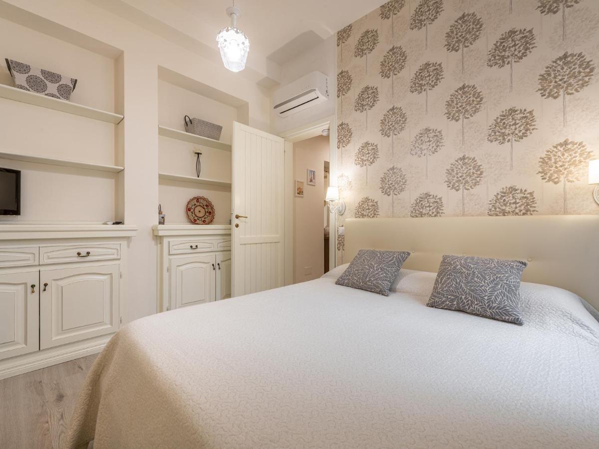 Marco'S Stylish Home In The Heart Of Cagliari Exterior photo